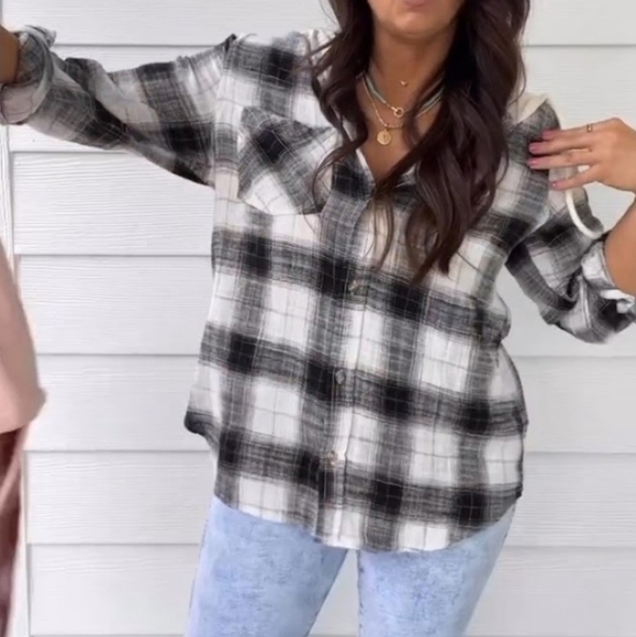 Time & Tru hooded flannel shirt button down black white cream plaid pattern L - Picture 8 of 10